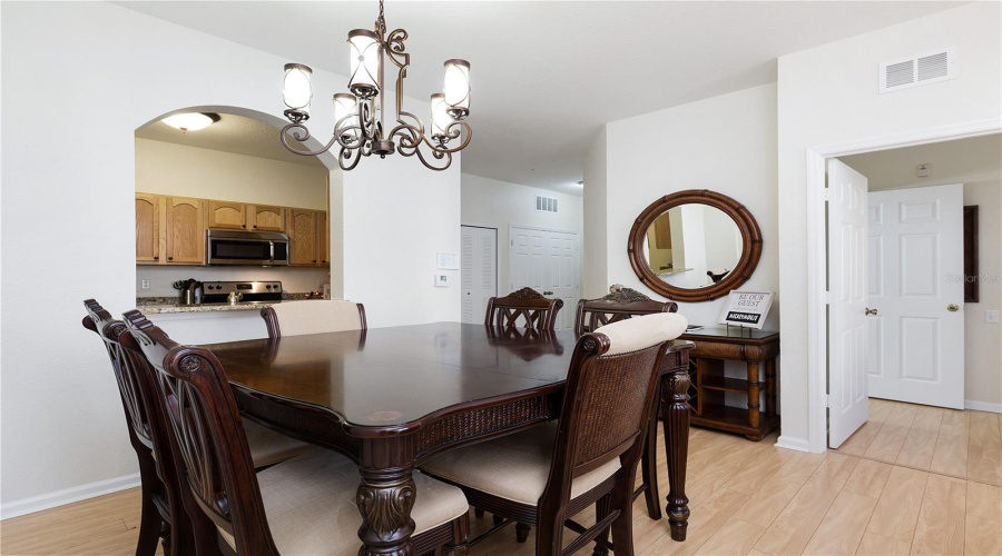 Kissimmee, Florida 34747, 3 Bedrooms Bedrooms, ,2 Bathroomsbathrooms,Residential,For Sale,Almaton,Mfro6288278