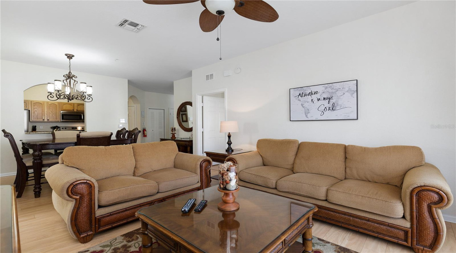 Kissimmee, Florida 34747, 3 Bedrooms Bedrooms, ,2 Bathroomsbathrooms,Residential,For Sale,Almaton,Mfro6288278