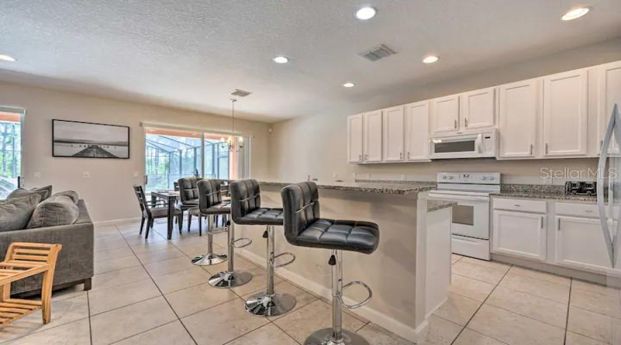 Davenport, Florida 33837, 6 Bedrooms Bedrooms, ,5 Bathroomsbathrooms,Residential,For Sale,Orange Cosmos,Mfro6173969