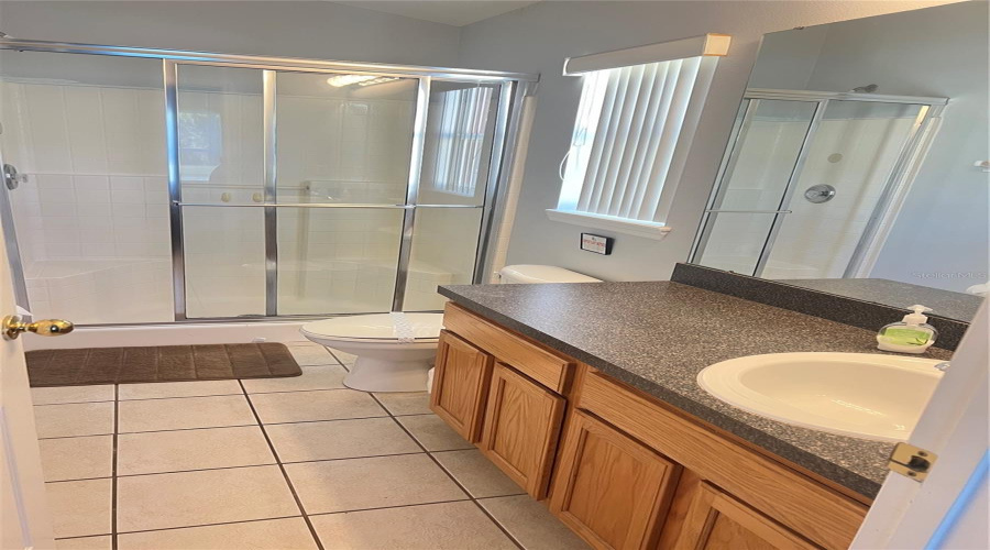 Davenport, Florida 33896, 5 Bedrooms Bedrooms, ,3 Bathroomsbathrooms,Residential,For Sale,Sandy Ridge Drive,Mfrs5117448