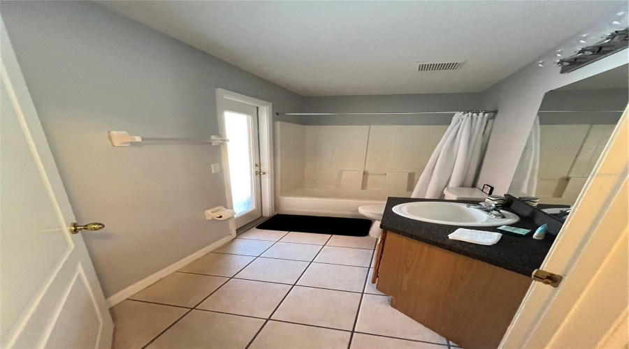 Davenport, Florida 33896, 5 Bedrooms Bedrooms, ,3 Bathroomsbathrooms,Residential,For Sale,Sandy Ridge Drive,Mfrs5117448