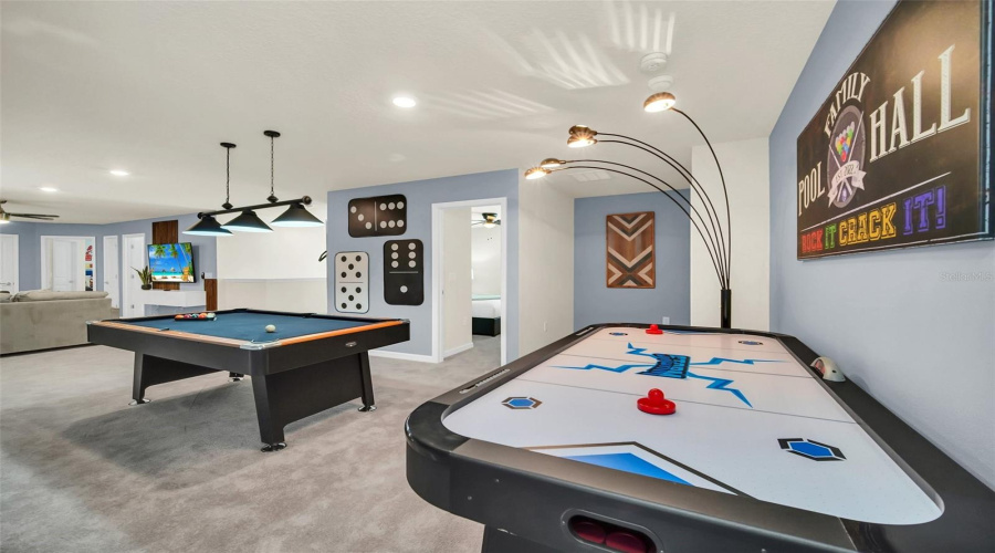 Davenport, Florida 33897, 10 Bedrooms Bedrooms, ,8 Bathroomsbathrooms,Residential,For Sale,Lana,Mfro6191499
