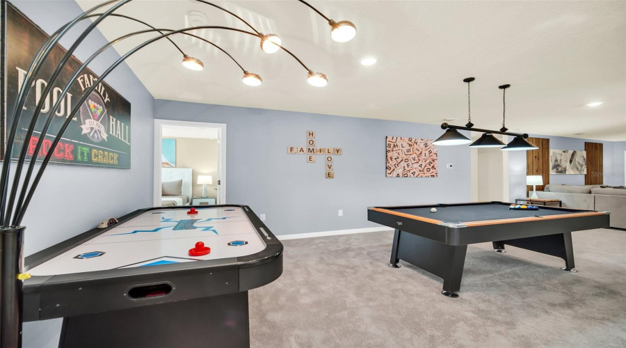 Davenport, Florida 33897, 10 Bedrooms Bedrooms, ,8 Bathroomsbathrooms,Residential,For Sale,Lana,Mfro6191499