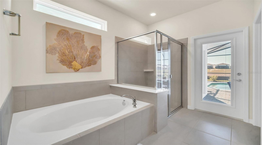Davenport, Florida 33897, 10 Bedrooms Bedrooms, ,8 Bathroomsbathrooms,Residential,For Sale,Lana,Mfro6191499
