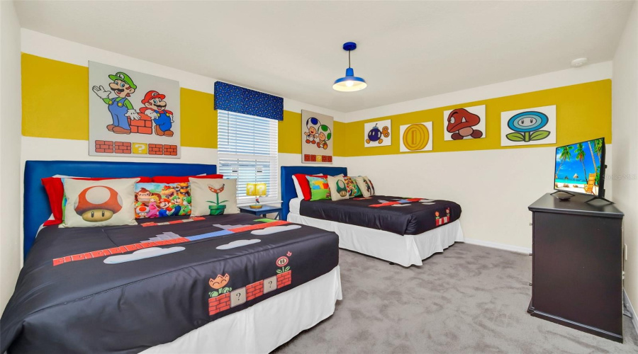 Davenport, Florida 33897, 10 Bedrooms Bedrooms, ,8 Bathroomsbathrooms,Residential,For Sale,Lana,Mfro6191499