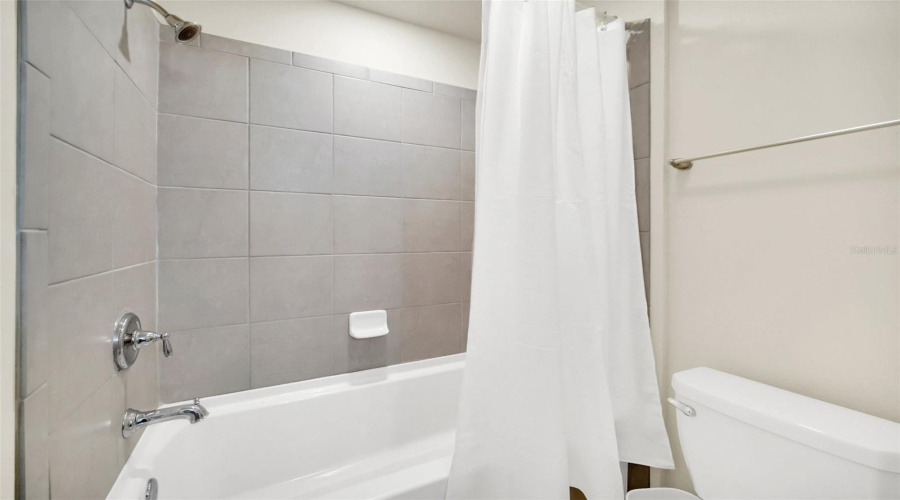 Davenport, Florida 33897, 10 Bedrooms Bedrooms, ,8 Bathroomsbathrooms,Residential,For Sale,Lana,Mfro6191499