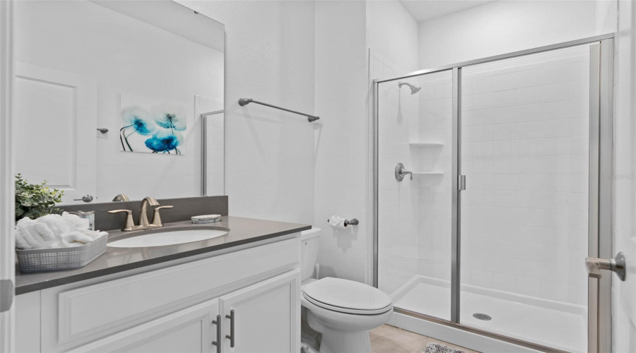 Davenport, Florida 33896, 4 Bedrooms Bedrooms, ,3 Bathroomsbathrooms,Residential,For Sale,Leader,Mfrs5121604