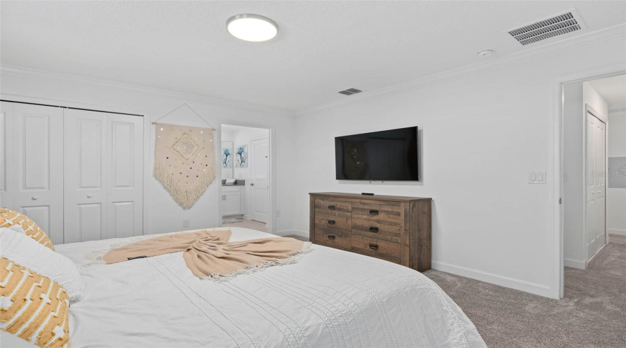 Davenport, Florida 33896, 4 Bedrooms Bedrooms, ,3 Bathroomsbathrooms,Residential,For Sale,Leader,Mfrs5121604