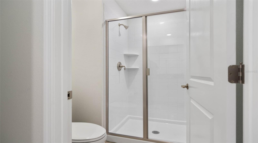 Davenport, Florida 33896, 4 Bedrooms Bedrooms, ,3 Bathroomsbathrooms,Residential,For Sale,Leader,Mfrs5121604