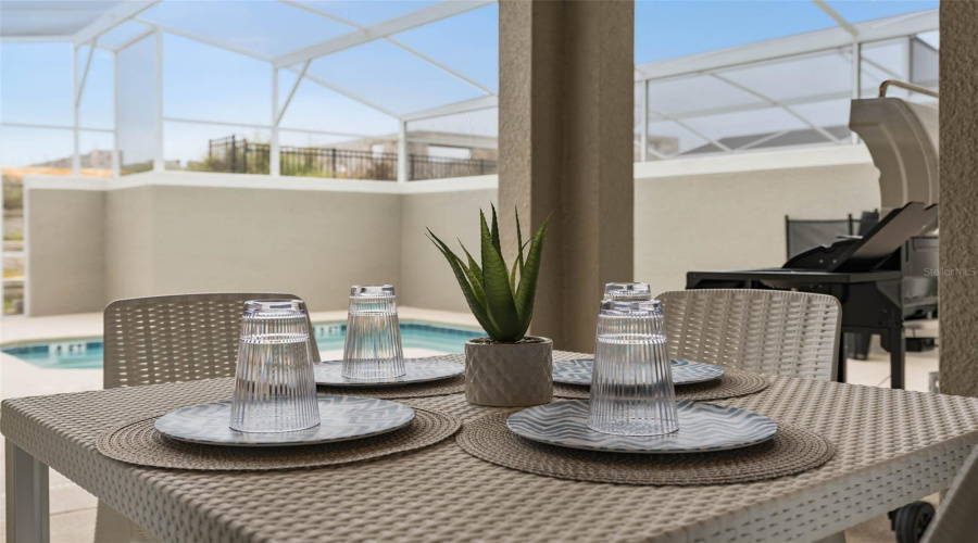 Davenport, Florida 33896, 4 Bedrooms Bedrooms, ,3 Bathroomsbathrooms,Residential,For Sale,Leader,Mfrs5121604