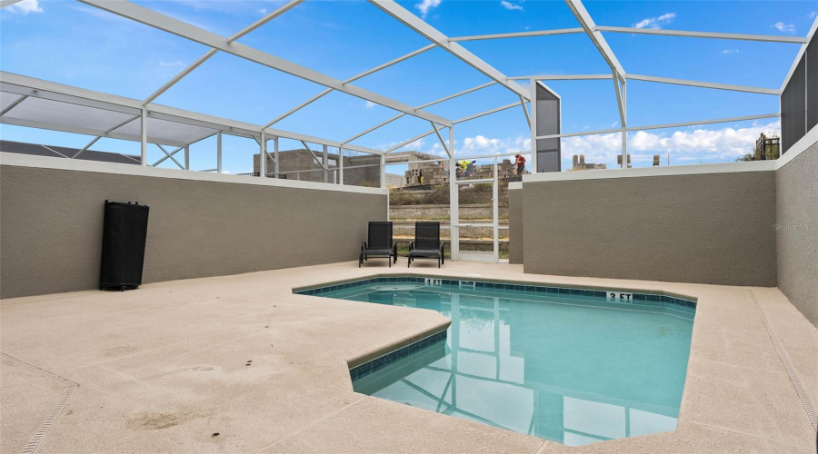 Davenport, Florida 33896, 4 Bedrooms Bedrooms, ,3 Bathroomsbathrooms,Residential,For Sale,Leader,Mfrs5121604