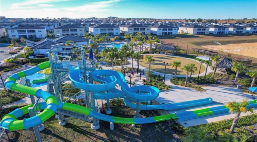 Davenport, Florida 33896, 4 Bedrooms Bedrooms, ,3 Bathroomsbathrooms,Residential,For Sale,Leader,Mfrs5121604