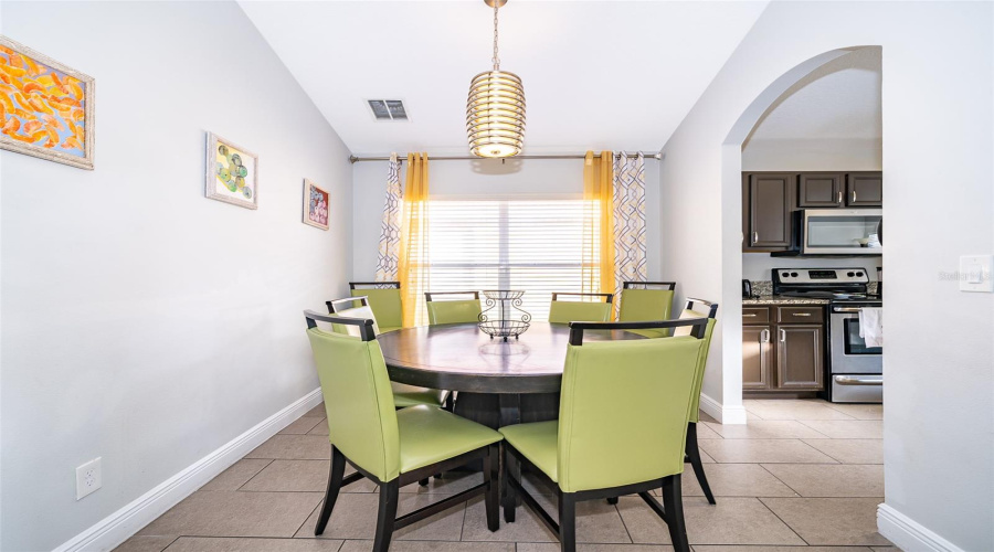 Davenport, Florida 33837, 5 Bedrooms Bedrooms, ,4 Bathroomsbathrooms,Residential,For Sale,Paloma,Mfro6286334