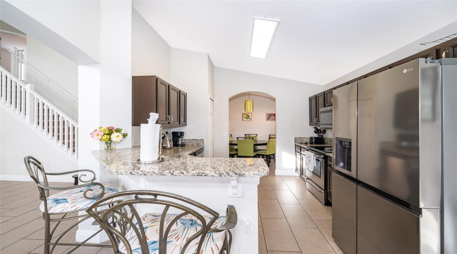 Davenport, Florida 33837, 5 Bedrooms Bedrooms, ,4 Bathroomsbathrooms,Residential,For Sale,Paloma,Mfro6286334