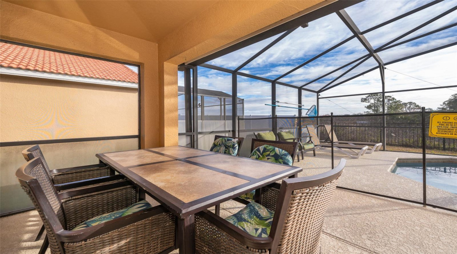 Davenport, Florida 33837, 5 Bedrooms Bedrooms, ,4 Bathroomsbathrooms,Residential,For Sale,Paloma,Mfro6286334