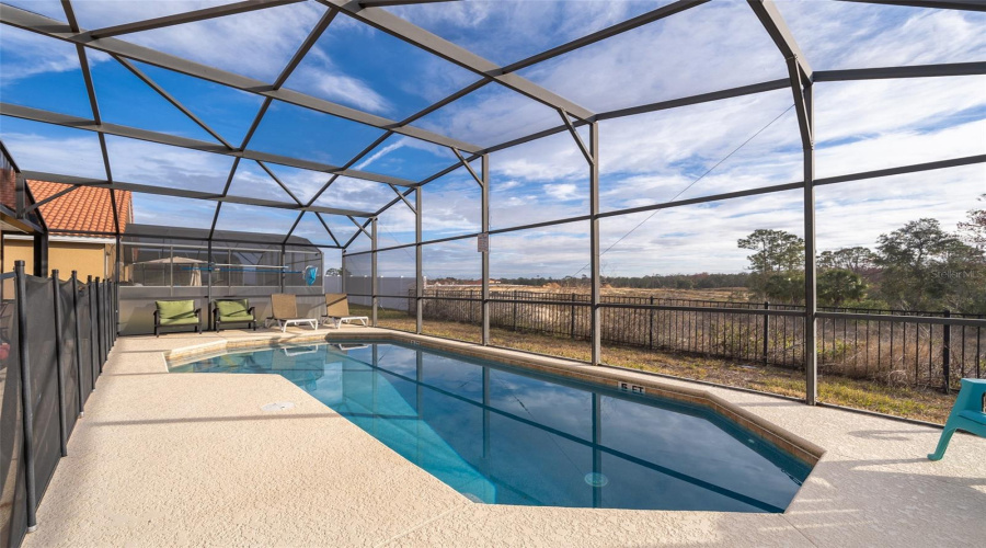 Davenport, Florida 33837, 5 Bedrooms Bedrooms, ,4 Bathroomsbathrooms,Residential,For Sale,Paloma,Mfro6286334