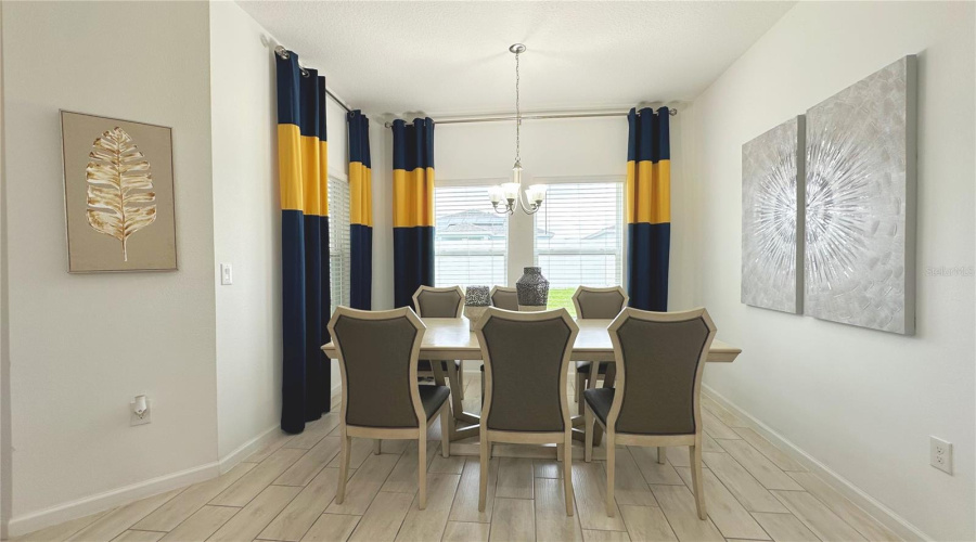 Davenport, Florida 33837, 4 Bedrooms Bedrooms, ,2 Bathroomsbathrooms,Residential,For Sale,Disa,Mfrs5122405
