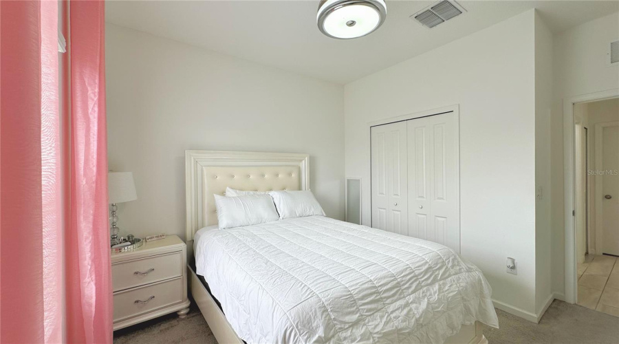 Davenport, Florida 33837, 4 Bedrooms Bedrooms, ,2 Bathroomsbathrooms,Residential,For Sale,Disa,Mfrs5122405