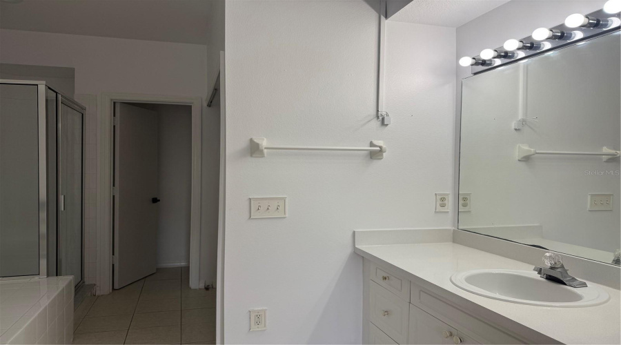 Davenport, Florida 33897, 4 Bedrooms Bedrooms, ,3 Bathroomsbathrooms,Residential,For Sale,Caribbean,Mfro6288697