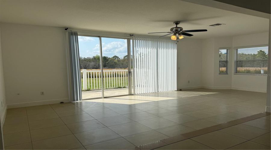 Davenport, Florida 33897, 4 Bedrooms Bedrooms, ,3 Bathroomsbathrooms,Residential,For Sale,Caribbean,Mfro6288697