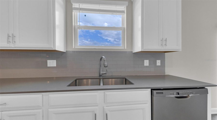 Davenport, Florida 33837, 4 Bedrooms Bedrooms, ,2 Bathroomsbathrooms,Residential,For Sale,Oak Blossom,Mfro6287678