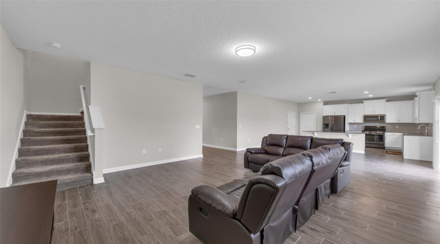 Davenport, Florida 33837, 4 Bedrooms Bedrooms, ,2 Bathroomsbathrooms,Residential,For Sale,Oak Blossom,Mfro6287678