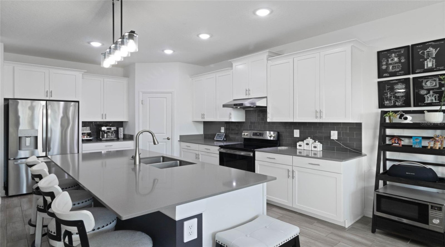 DAVENPORT, Florida 33837, 4 Bedrooms Bedrooms, ,2 BathroomsBathrooms,Residential,For Sale,CAMDEN LN,0,MFRS5122428