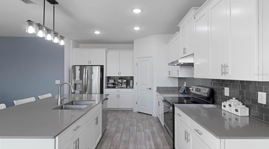 DAVENPORT, Florida 33837, 4 Bedrooms Bedrooms, ,2 BathroomsBathrooms,Residential,For Sale,CAMDEN LN,0,MFRS5122428