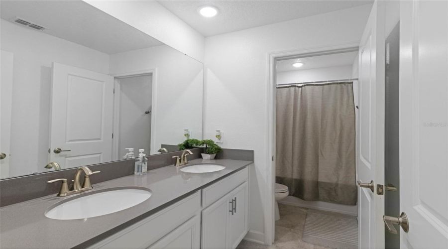 DAVENPORT, Florida 33837, 4 Bedrooms Bedrooms, ,2 BathroomsBathrooms,Residential,For Sale,CAMDEN LN,0,MFRS5122428