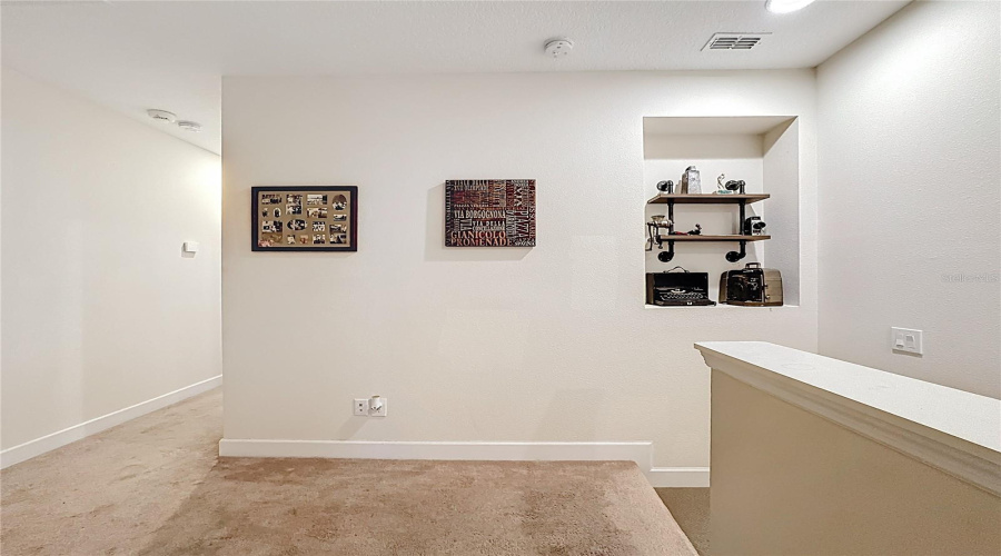 Davenport, Florida 33896, 4 Bedrooms Bedrooms, ,3 Bathroomsbathrooms,Residential,For Sale,Captiva,Mfrs5122448
