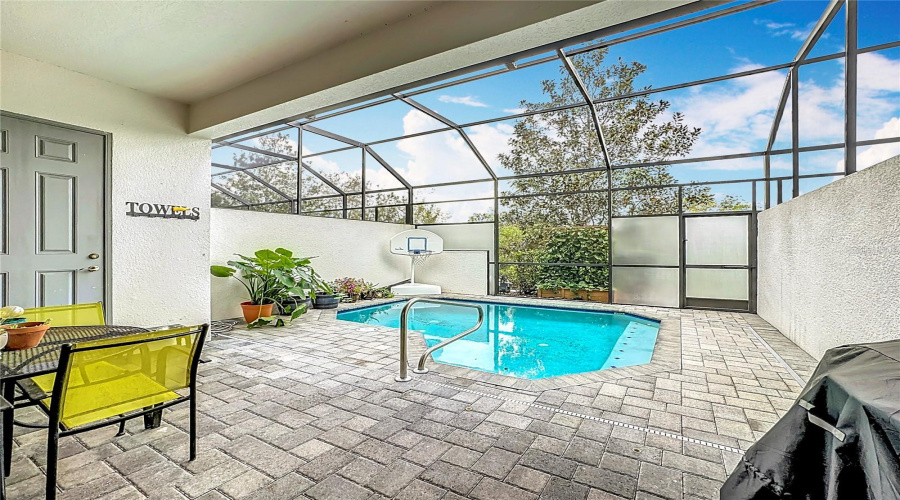 Davenport, Florida 33896, 4 Bedrooms Bedrooms, ,3 Bathroomsbathrooms,Residential,For Sale,Captiva,Mfrs5122448