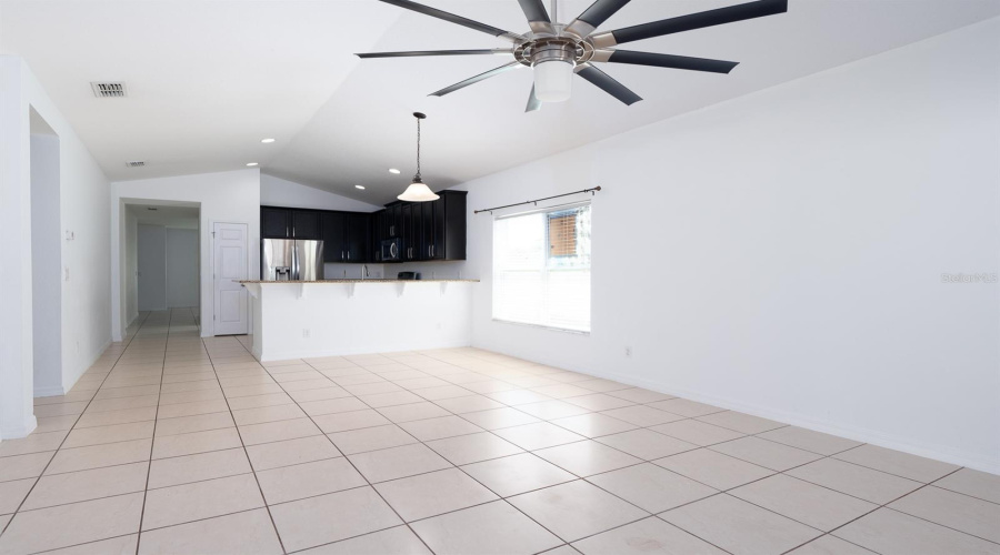 Davenport, Florida 33837, 5 Bedrooms Bedrooms, ,2 Bathroomsbathrooms,Residential,For Sale,Whispering Pines,Mfro6288185