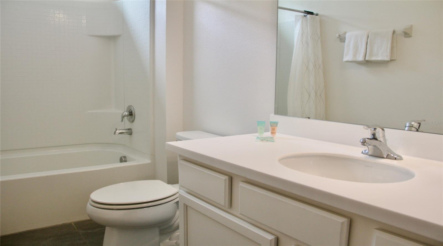 Kissimmee, Florida 34746, 8 Bedrooms Bedrooms, ,5 Bathroomsbathrooms,Residential,For Sale,Monado,Mfro6289064