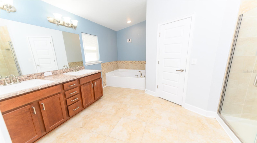 Davenport, Florida 33837, 3 Bedrooms Bedrooms, ,2 Bathroomsbathrooms,Residential,For Sale,Citrus Landings,Mfrs5122400