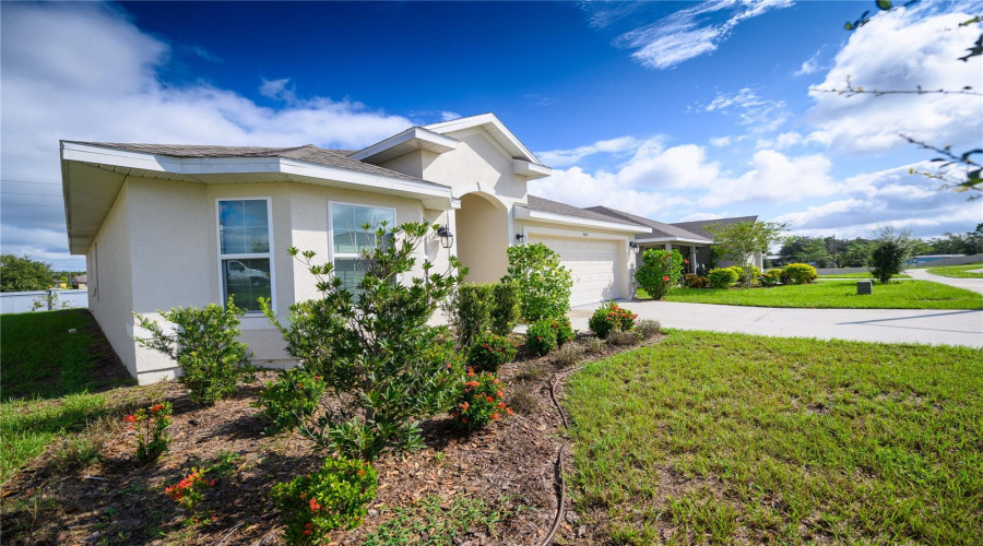 Davenport, Florida 33837, 3 Bedrooms Bedrooms, ,2 Bathroomsbathrooms,Residential,For Sale,Citrus Landings,Mfrs5122400