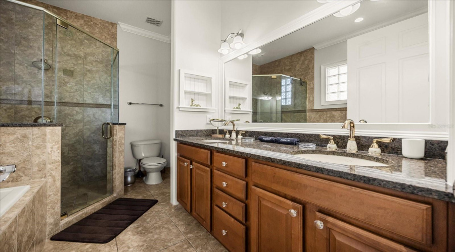 Reunion, Florida 34747, 5 Bedrooms Bedrooms, ,4 Bathroomsbathrooms,Residential,For Sale,Golden Bear,Mfrs5121647