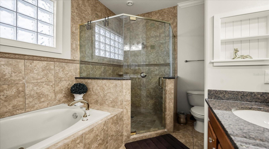 Reunion, Florida 34747, 5 Bedrooms Bedrooms, ,4 Bathroomsbathrooms,Residential,For Sale,Golden Bear,Mfrs5121647