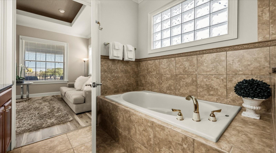 Reunion, Florida 34747, 5 Bedrooms Bedrooms, ,4 Bathroomsbathrooms,Residential,For Sale,Golden Bear,Mfrs5121647