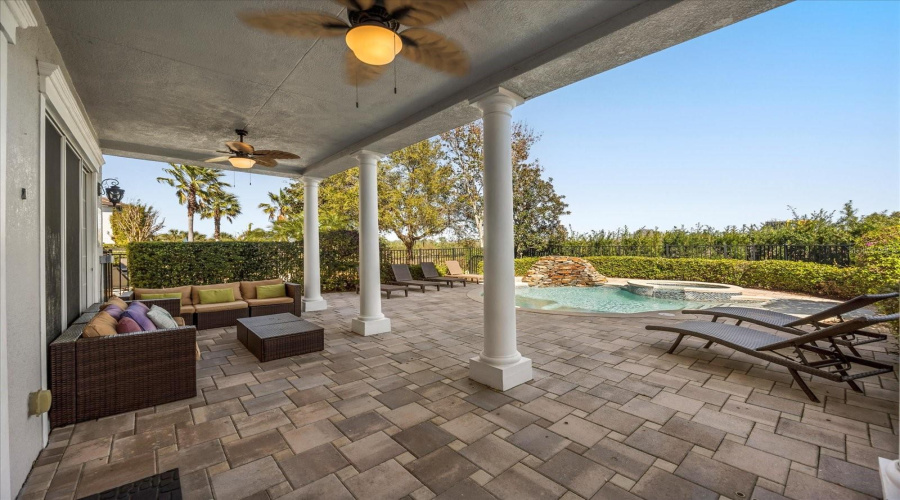 Reunion, Florida 34747, 5 Bedrooms Bedrooms, ,4 Bathroomsbathrooms,Residential,For Sale,Golden Bear,Mfrs5121647