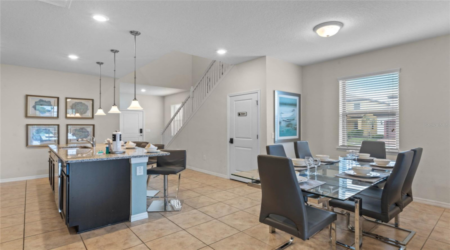 Davenport, Florida 33837, 7 Bedrooms Bedrooms, ,5 Bathroomsbathrooms,Residential,For Sale,Misty Oak,Mfrs5114123