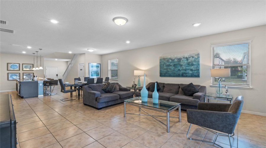 Davenport, Florida 33837, 7 Bedrooms Bedrooms, ,5 Bathroomsbathrooms,Residential,For Sale,Misty Oak,Mfrs5114123