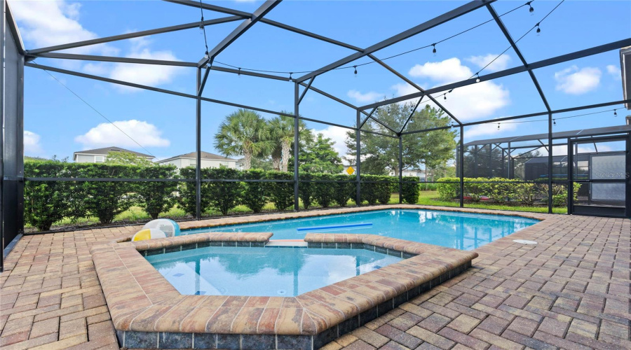 Davenport, Florida 33837, 7 Bedrooms Bedrooms, ,5 Bathroomsbathrooms,Residential,For Sale,Misty Oak,Mfrs5114123