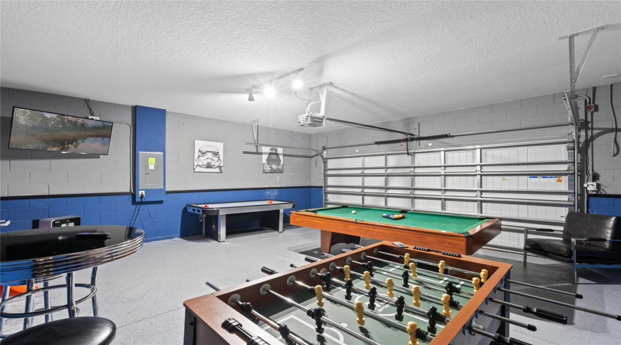 Davenport, Florida 33837, 7 Bedrooms Bedrooms, ,5 Bathroomsbathrooms,Residential,For Sale,Misty Oak,Mfrs5114123