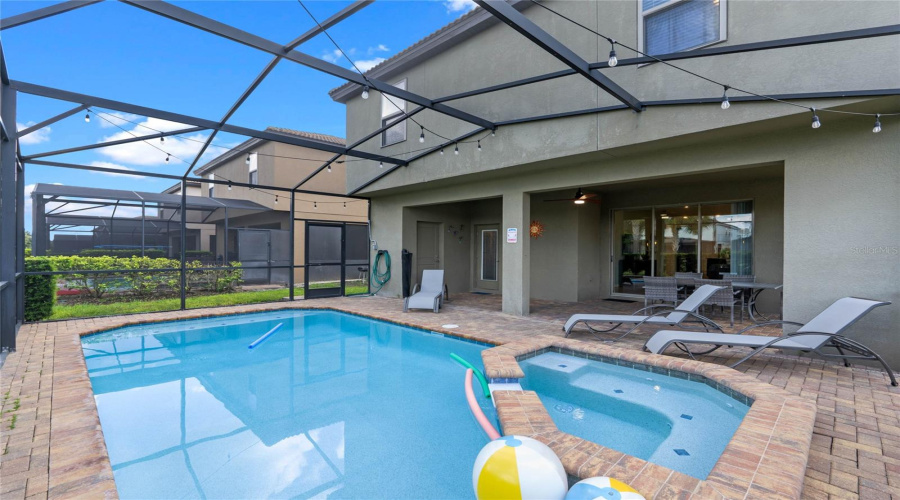 Davenport, Florida 33837, 7 Bedrooms Bedrooms, ,5 Bathroomsbathrooms,Residential,For Sale,Misty Oak,Mfrs5114123