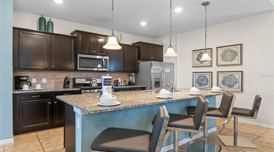 Davenport, Florida 33837, 7 Bedrooms Bedrooms, ,5 Bathroomsbathrooms,Residential,For Sale,Misty Oak,Mfrs5114123