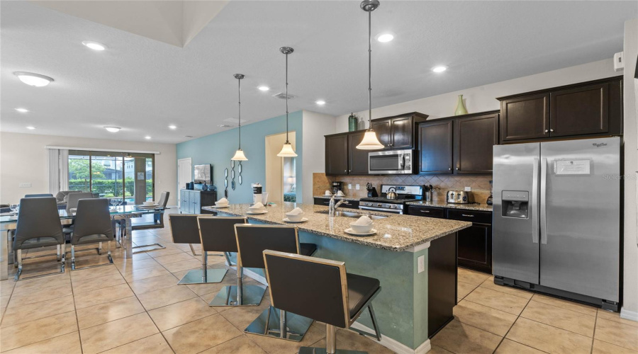 Davenport, Florida 33837, 7 Bedrooms Bedrooms, ,5 Bathroomsbathrooms,Residential,For Sale,Misty Oak,Mfrs5114123