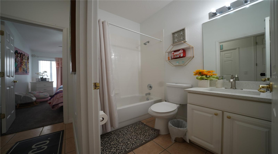 Kissimmee, Florida 34746, 4 Bedrooms Bedrooms, ,3 Bathroomsbathrooms,Residential,For Sale,Cumbrian Lakes,Mfrs5111363