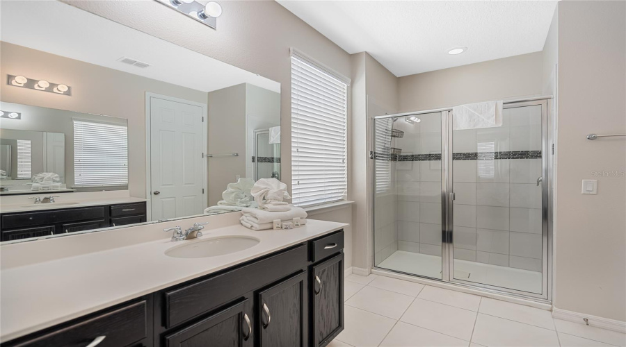 Kissimmee, Florida 34747, 6 Bedrooms Bedrooms, ,5 Bathroomsbathrooms,Residential,For Sale,Caribbean View,Mfro6188557