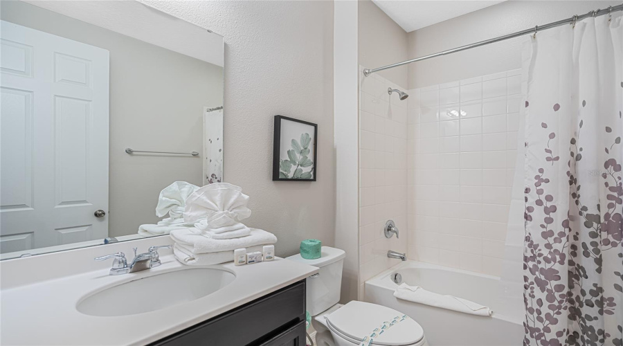 Kissimmee, Florida 34747, 6 Bedrooms Bedrooms, ,5 Bathroomsbathrooms,Residential,For Sale,Caribbean View,Mfro6188557
