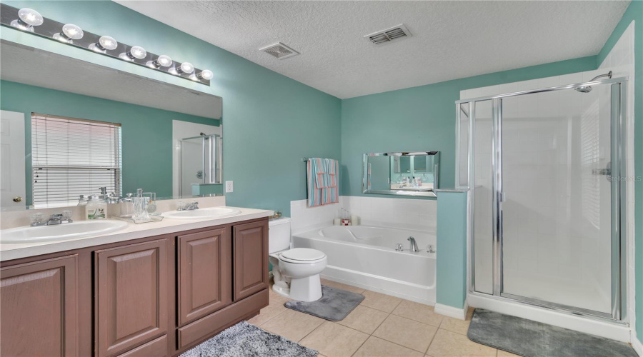 Davenport, Florida 33896, 5 Bedrooms Bedrooms, ,4 Bathroomsbathrooms,Residential,For Sale,Pine Ridge,Mfro6286472